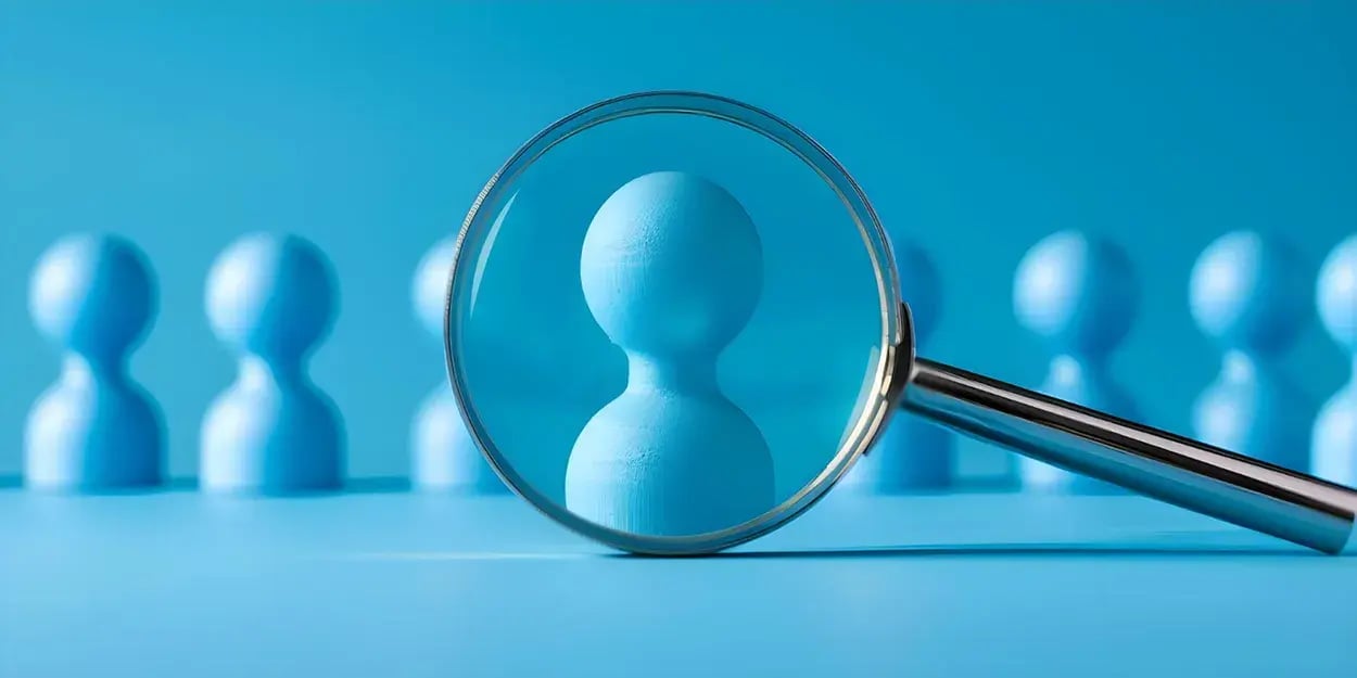 magnifying glass oer a selected employee avatar