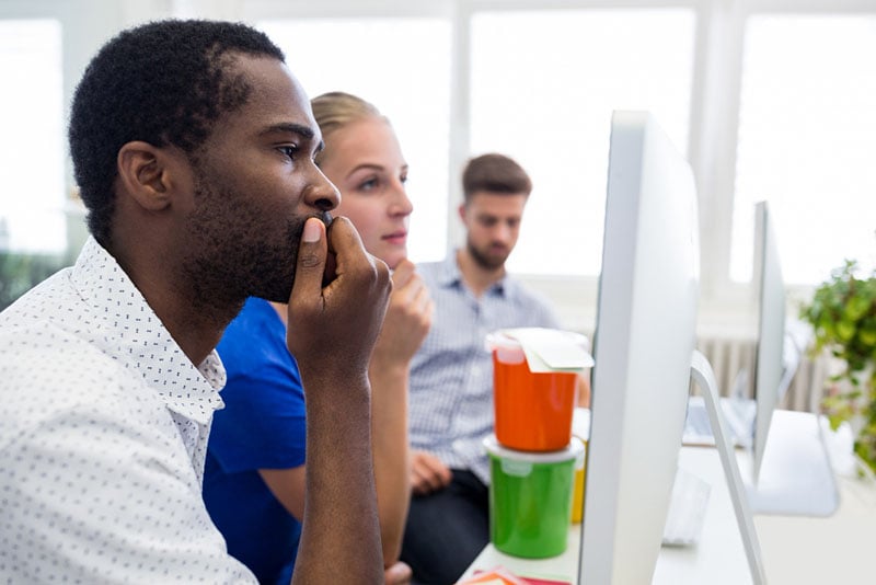 people-looking-at-monitors
